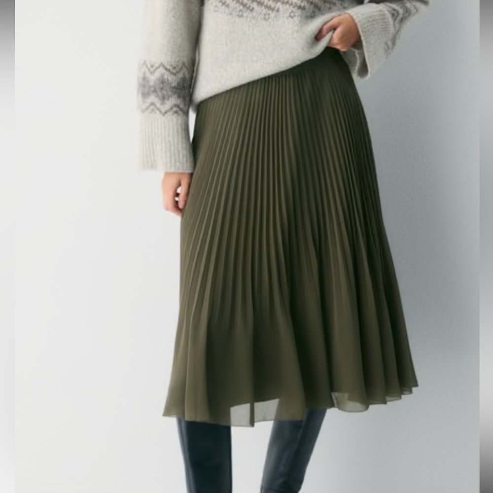 Aritzia Twirl Olive Green Midi Skirt
